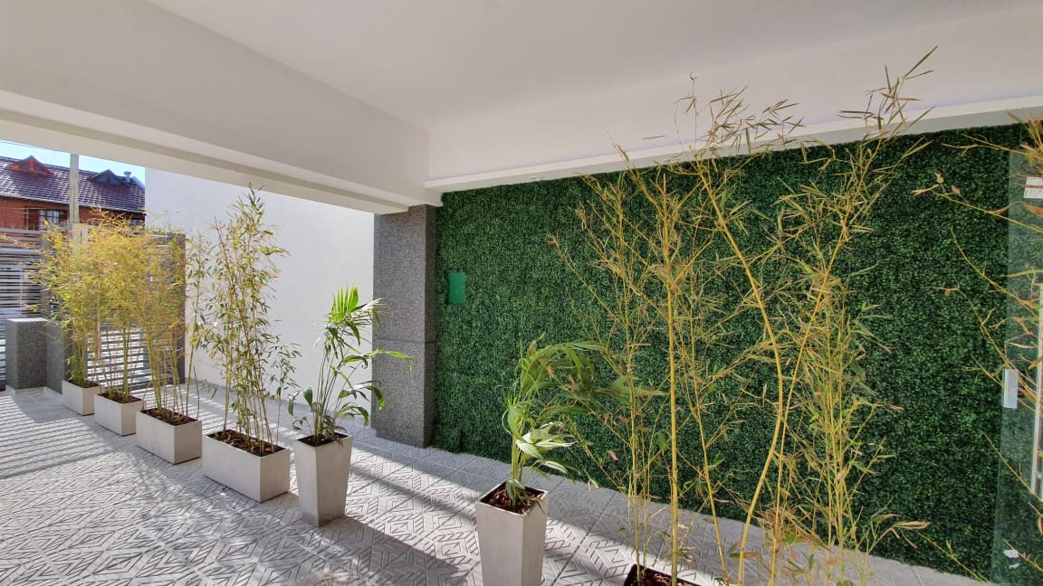 Excelente departamento de 2 ambientes a estrenar con patio privado