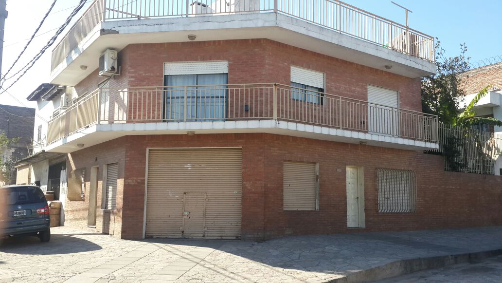 Casa Multifamiliar en Venta Tablada