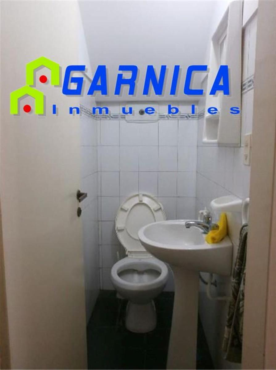 Dúplex dos dormitorios, excelente ubicación