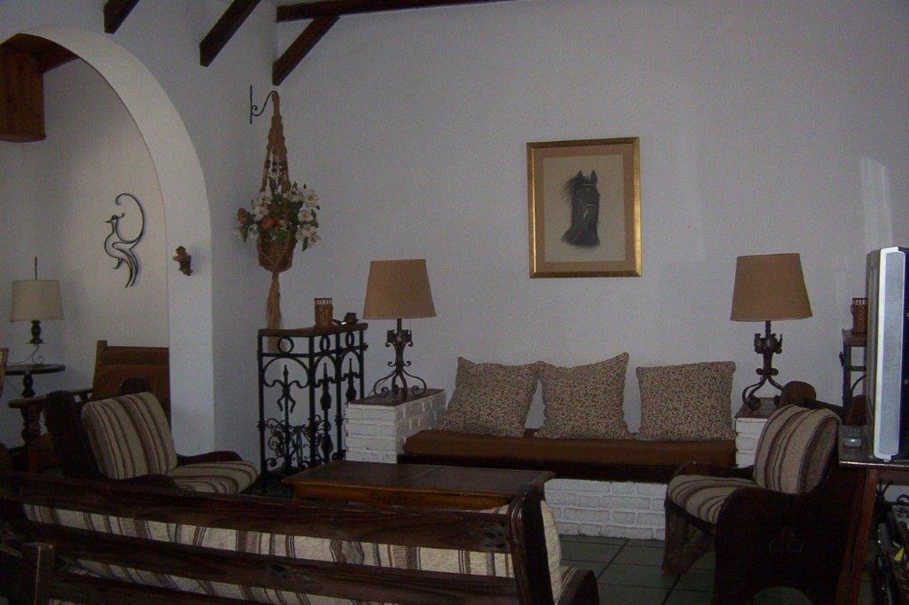 Casa de 4 Habitaciones y 4 Baños