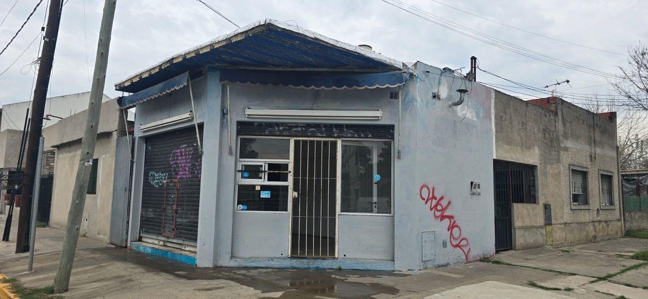ALQUILER DE LOCAL EN ESQUINA ANTONIO CERVETTI Y NORBERTO LOPEZ -LIMITEENTRE EL JAGÜEL Y MONTE GRANDE -