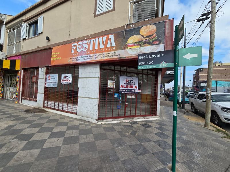 ALQUILER DE LOCAL EN ESQUINA SOBRE SANTAMARINA EN MONTE GRANDE - 42 M²